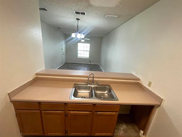 511 Shiloh Dr #16 — Photo 5