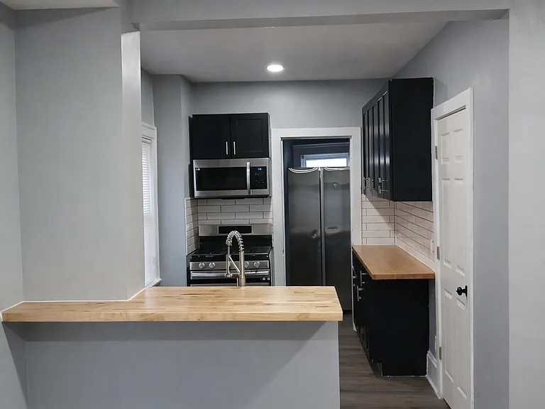 3395 Euclid Heights Blvd #2 — Photo 3