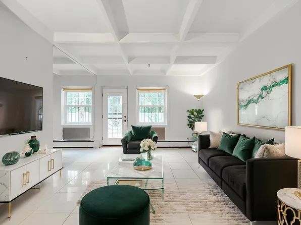 147-36 Charter Road image 4 of 17