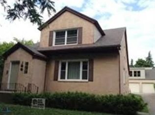 848 Saint Clair St, Grosse Pointe, MI 48230