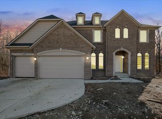 19000 Brighton Dr, Macomb, MI 48042