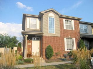 6619 Pine Lake Dr, Tinley Park, IL 60477