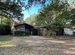 2912 Duff Dr, Arlington, TX 76013