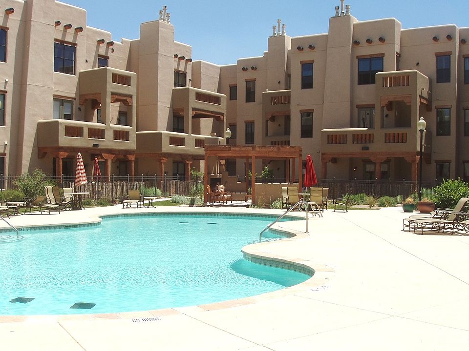 Alameda Compound Pool Area