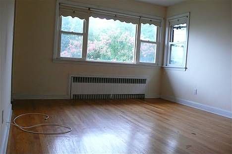 3rd image of 27 Florida Ave