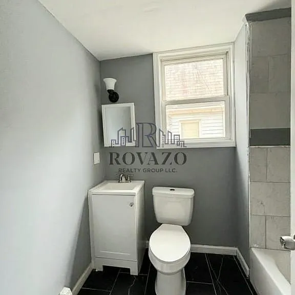 888 S 18th St #3 — Photo 3