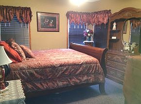 5th image of 2818 Dowling St