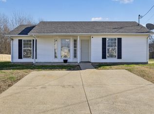 1135 Keith Ave, Oak Grove, KY 42262