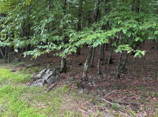 602 Whipporwill Dr, Bushkill, PA 18324