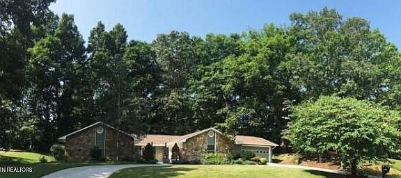 2nd image of 7941 Castlecomb Rd