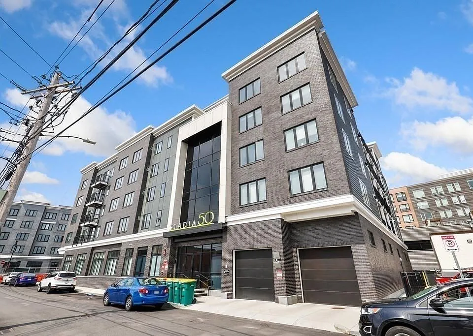 50 Hichborn St #310