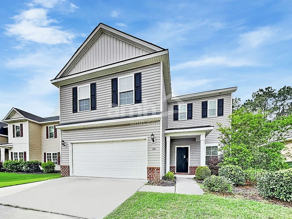 138 Waverly Way