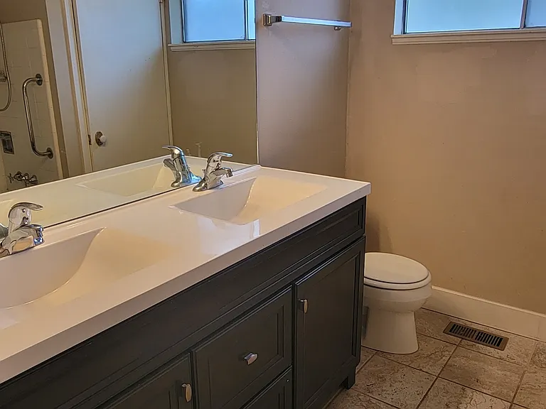 8490 S 1330 E — Photo 28