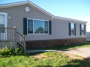 8332 Feather Holw, Fenton, MI