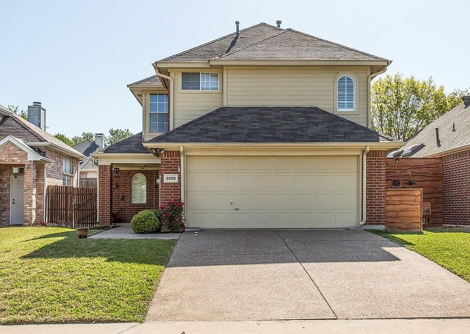 1st image of 2029 Raven Ln