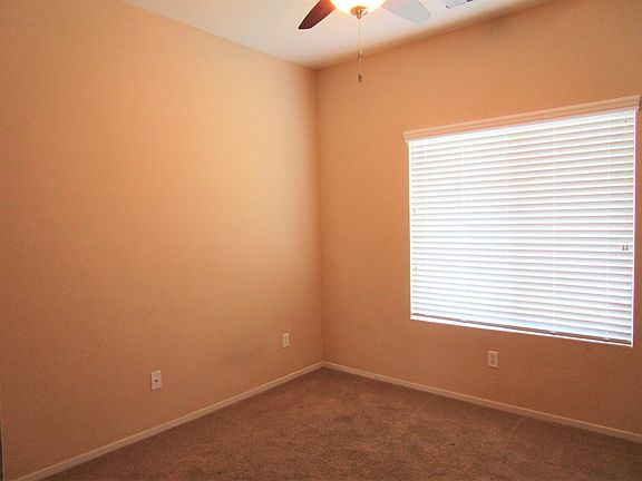4th image of 1018 N Mount Vernon Ave