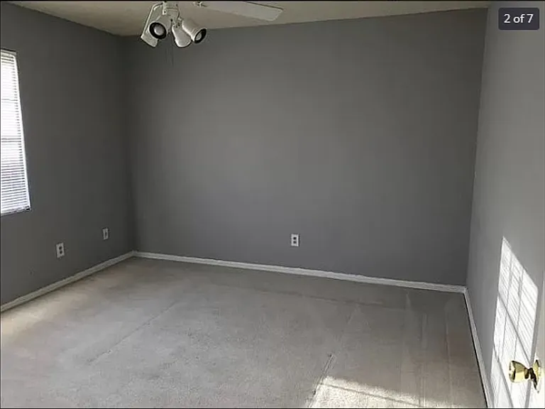 401 12th Ave SE #108 — Photo 1