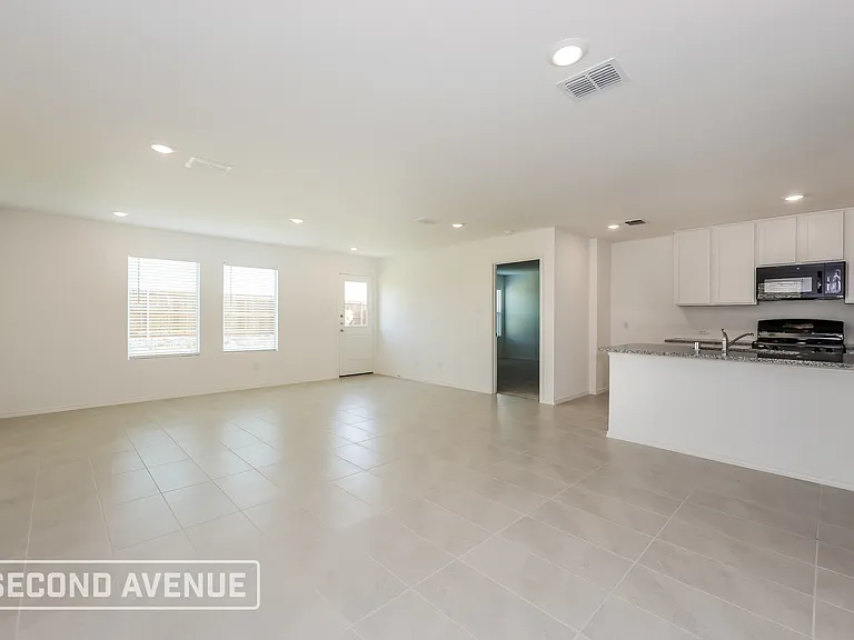 1828 Lotus St — Photo 6