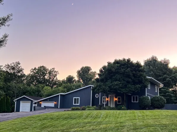 14086 E Timbertrace Dr, Solsberry, IN 47459
