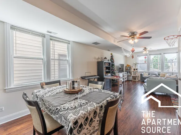 3047 N Kimball Ave APT 2, Chicago, IL 60618