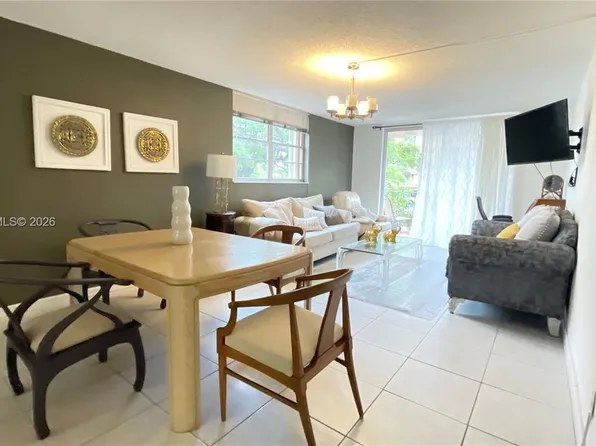 1465 NE 123rd St, North Miami, FL