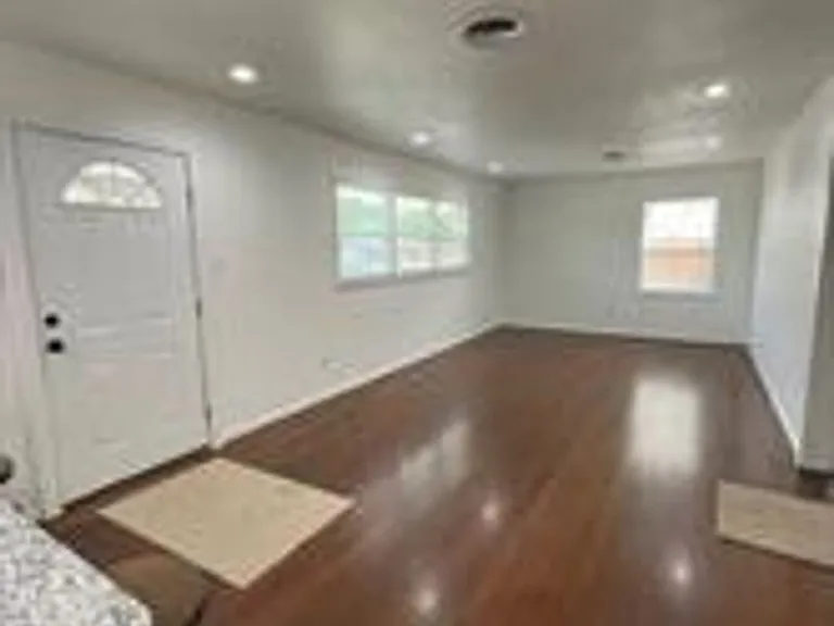 1460 Glenhaven Dr — Photo 4