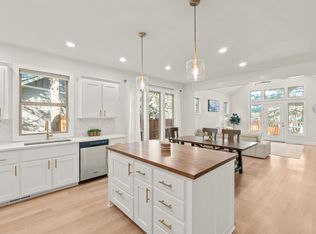 61221 Ridgewater Loop, Bend, OR 97702