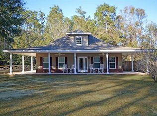 5660 Booker St, Milton, FL 32570