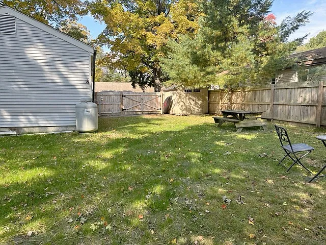 2 bed, 646 sqft, $2,150 — Photo 4