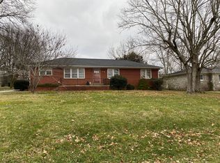 135 Terry Ave, Fayetteville, TN 37334