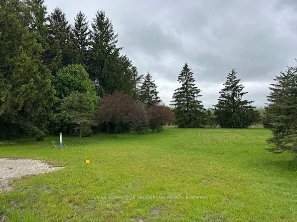 21 West St, North Middlesex, ON N0M 1P0