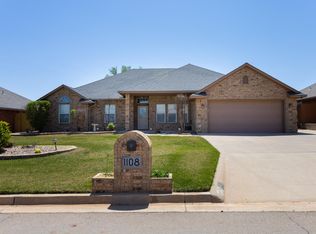 1108 Sheryl Ln, Altus, OK 73521