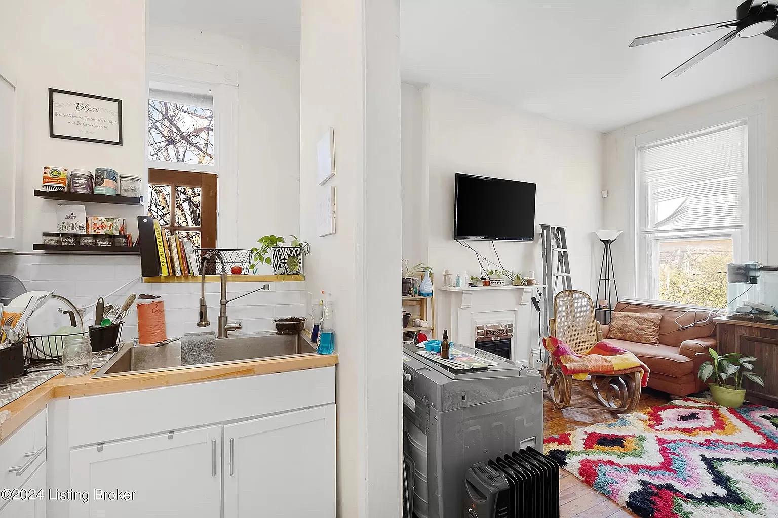 612 Zane St — Photo 3