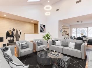 54 Stephen Dr, Plainview, NY 11803