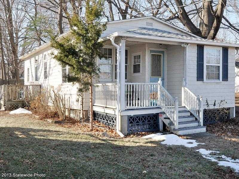 Exterior Front w/Covered Por