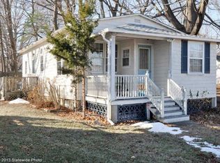 67 Payton Ave, Warwick, RI 02889