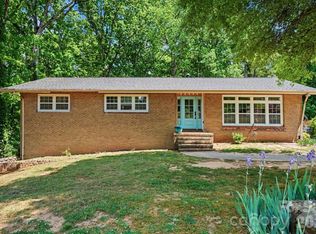 6913 Folger Dr, Charlotte, NC 28270