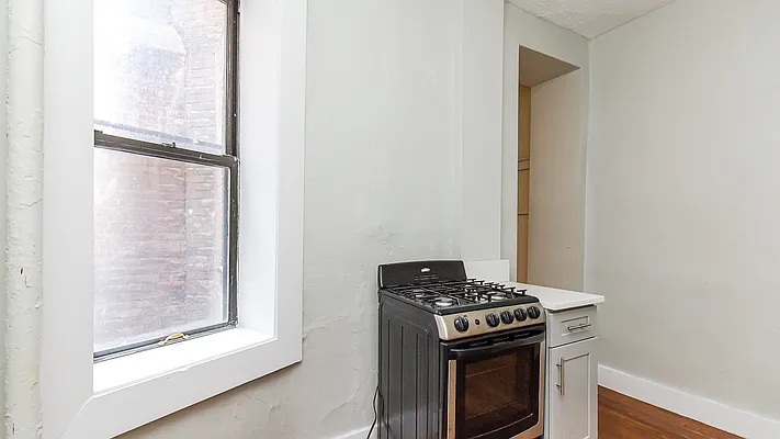 Rented by Nooklyn NYC LLC | media 3