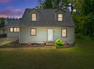 121 Sackett Point Rd, North Haven, CT 06473