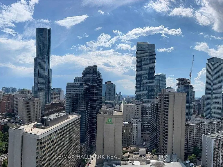 403 Church St #2704 — Photo 4