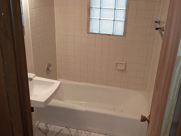 14425 Lakeshore Dr #2 — Photo 9