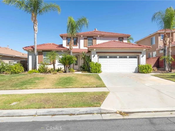 945 Feather Peak Dr, Corona, CA 92882