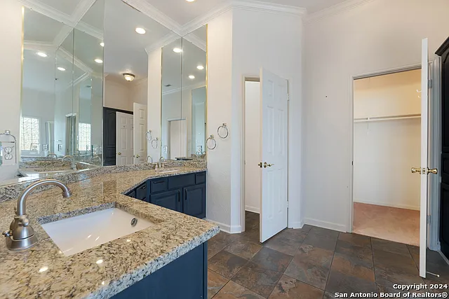 723 Sendera St — Photo 8