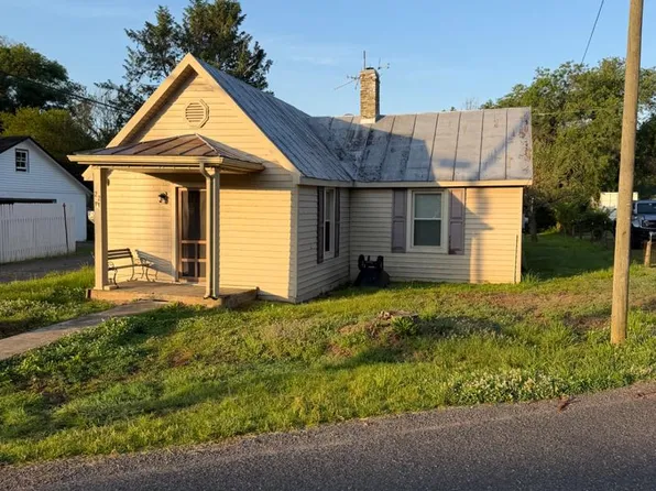 22 Water St, Sperryville, VA 22740