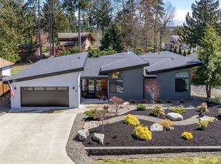 55 Rainier Ln, Port Ludlow, WA