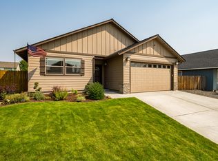 212 NW 29th St, Redmond, OR 97756