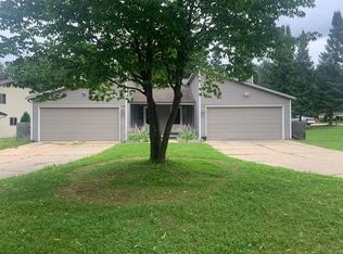 3040 Wedge Ct, Green Bay, WI 54313