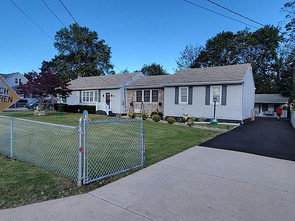 5th image of 101 Oaklawn Ter