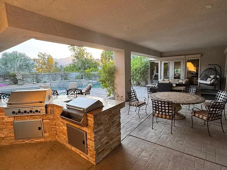 5 Chopin Ct — Photo 20