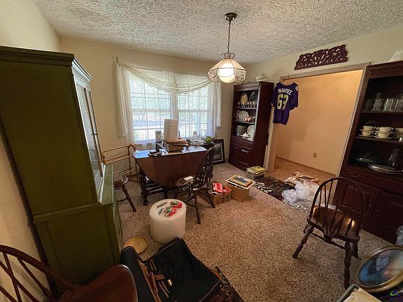 4th image of 173 Berkley Rd